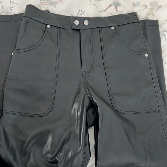 BLANK NYC: BAXTER RIBCAGE PANT - LEATHER - Picture 3 of 4